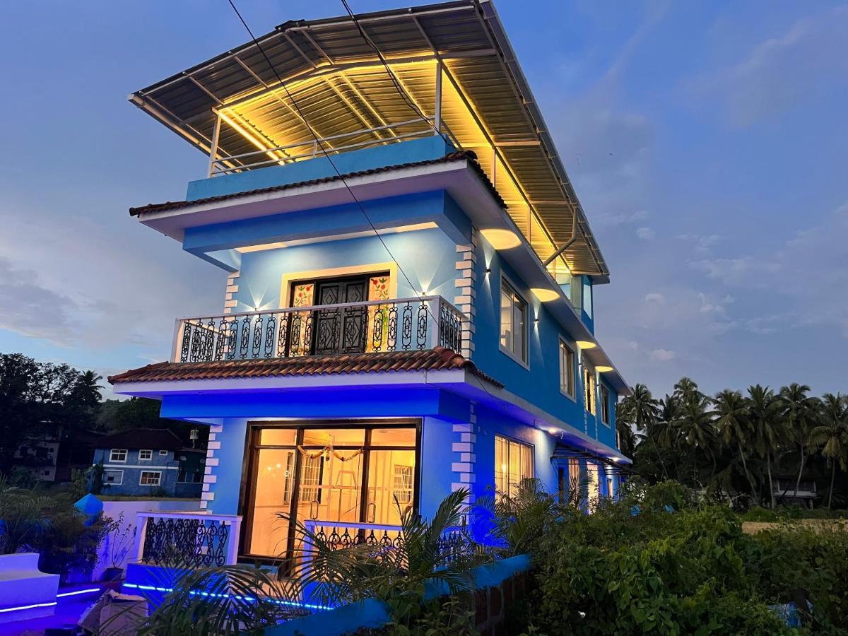 Dibs On Blue Morjim 호스텔 외부 사진